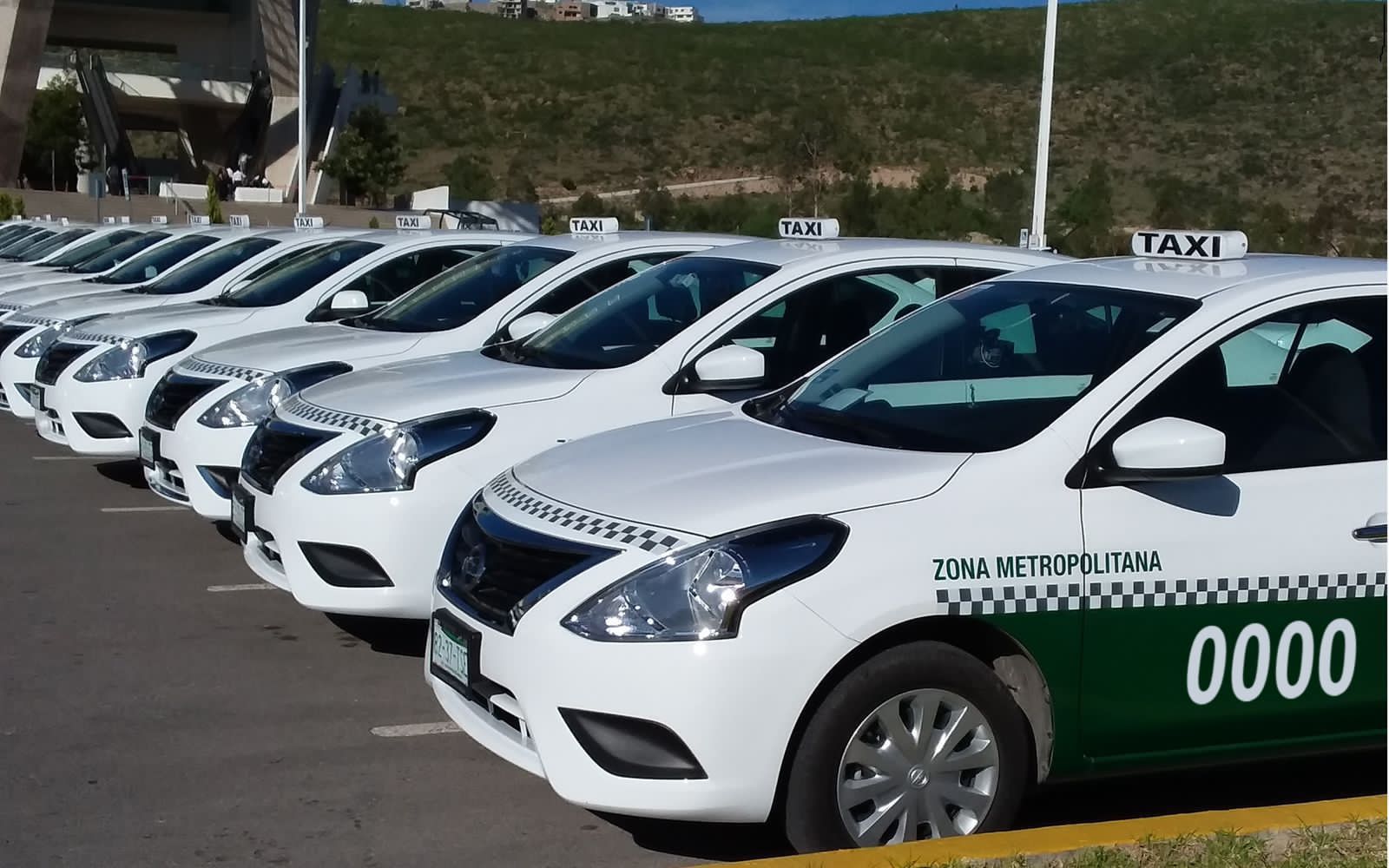“Si todos actuáramos por conveniencia, no habría ley”: Jáuregui sobre protestas de taxistas.