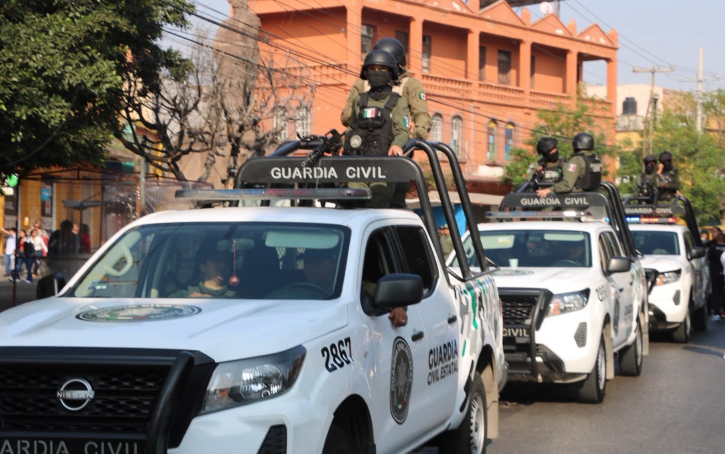 Ataques contra la corporación no nos harán replegar, afirma secretario de Seguridad.