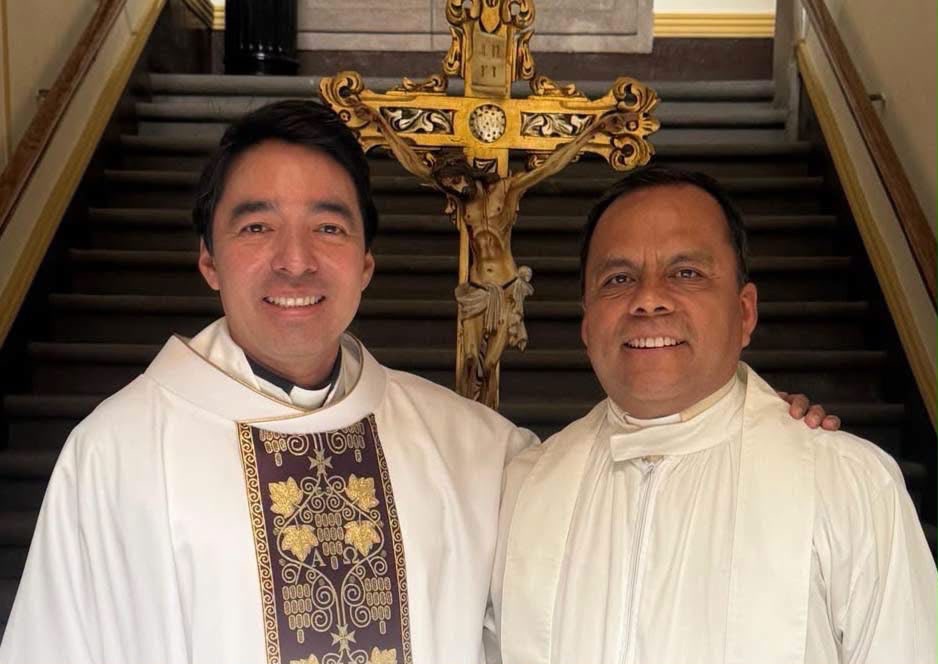 Un sí al servicio de Dios y de la Iglesia: Pbro. Jorge Aurelio Ramírez Torres realiza su profesión de fe.